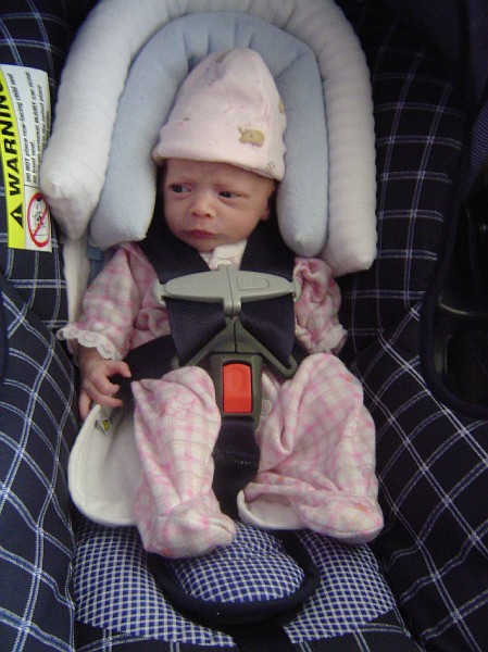 Emily home pics 12-7-03 008.jpg